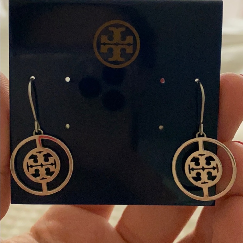 Tory Burch Deco logo drop earrings